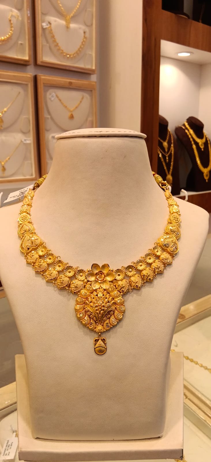 Neckles 